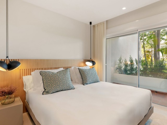 Appartement avec 3 Chambres  à Estepona