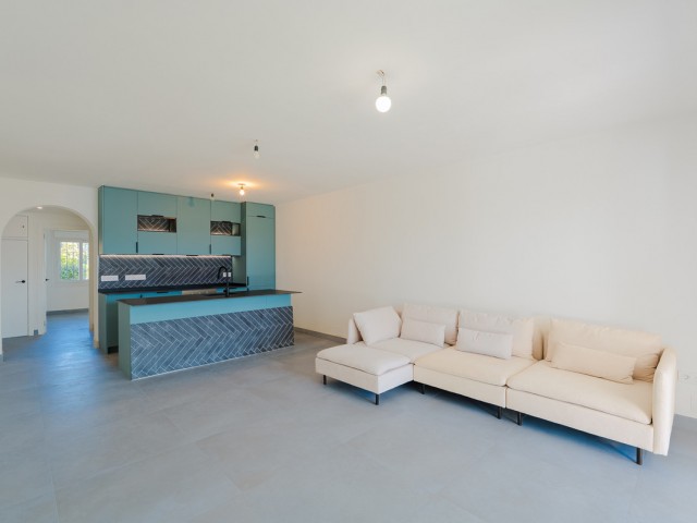 Apartamento con 3 Dormitorios  en Nueva Andalucía