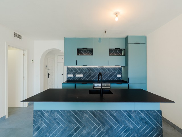 Apartamento con 3 Dormitorios  en Nueva Andalucía