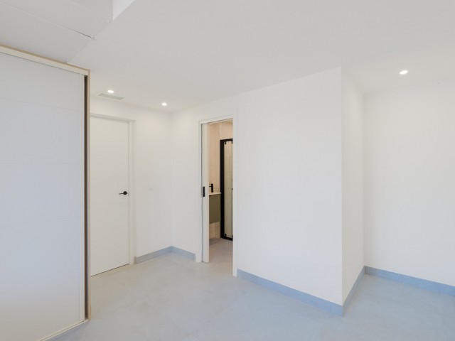 Apartamento con 3 Dormitorios  en Nueva Andalucía