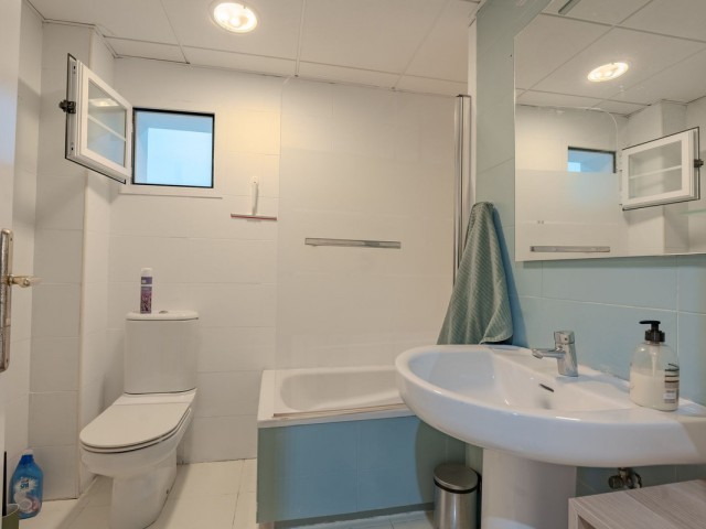 6 Slaapkamer Rijtjeshuis in Málaga Centro