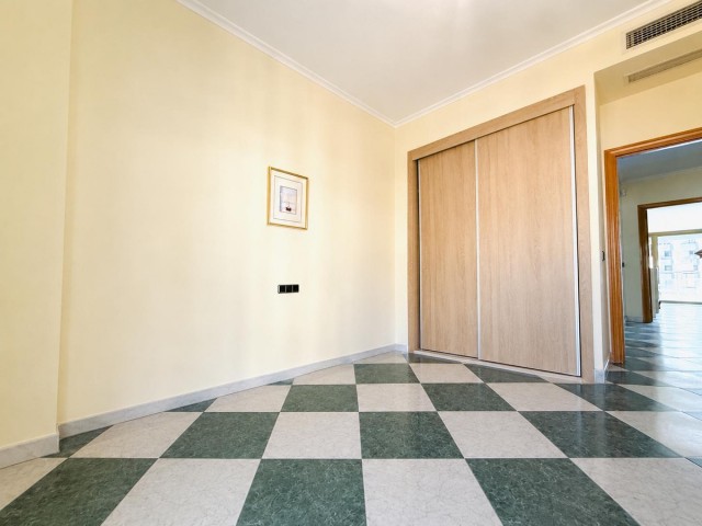 4 Bedrooms Apartment in Torremolinos