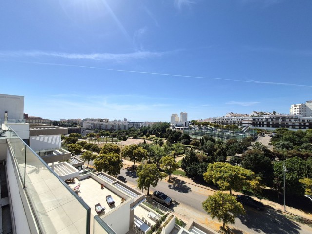 3 Bedrooms Apartment in Estepona
