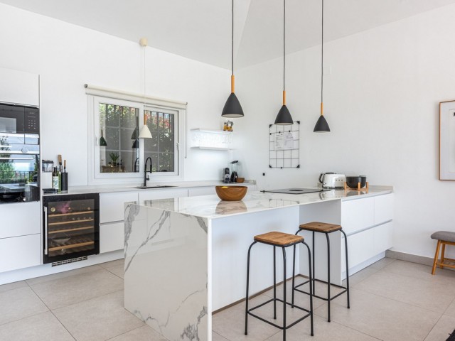 3 Schlafzimmer Reihenhaus in Nueva Andalucía