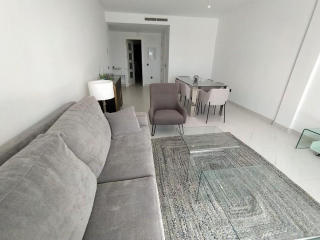 Penthouse avec 2 Chambres  à Estepona