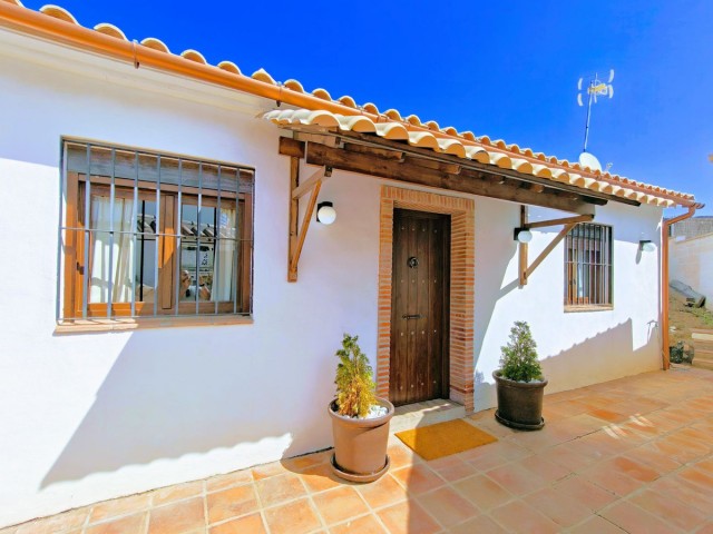 2 Slaapkamer Villa in El Faro