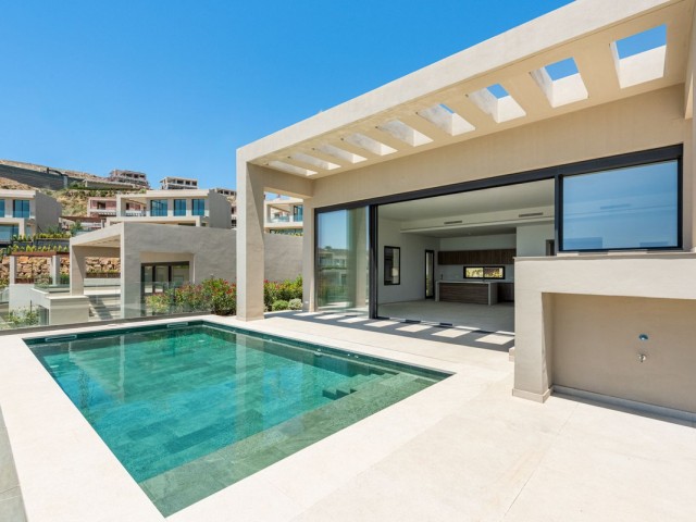 Villa con 3 Dormitorios  en Benahavís