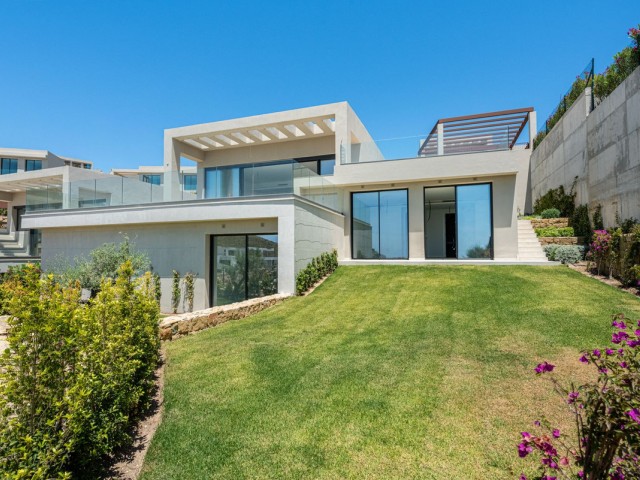 Villa con 3 Dormitorios  en Benahavís