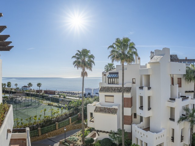 3 Bedrooms Apartment in Estepona