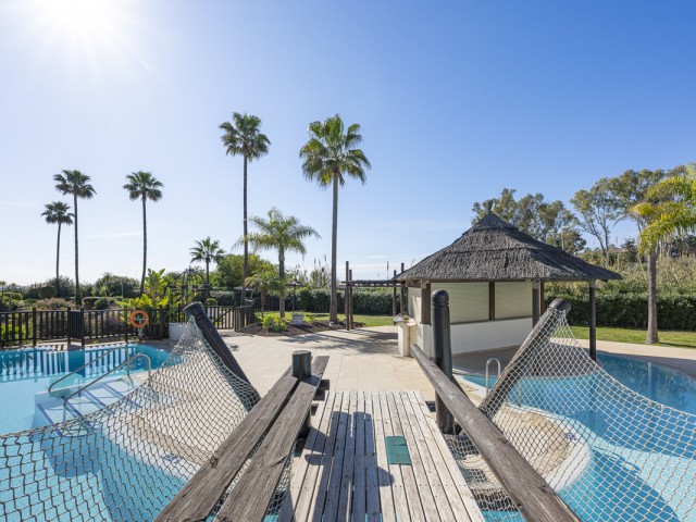 3 Bedrooms Apartment in Estepona