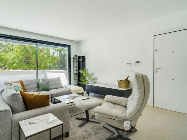 Maison mitoyenne avec 3 Chambres  à Estepona