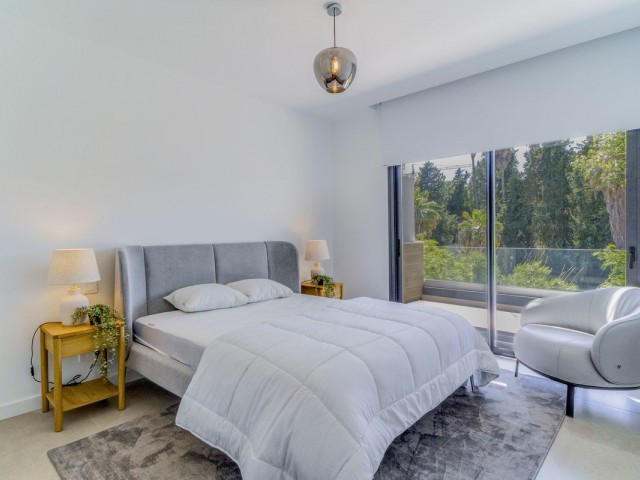 Maison mitoyenne avec 3 Chambres  à Estepona