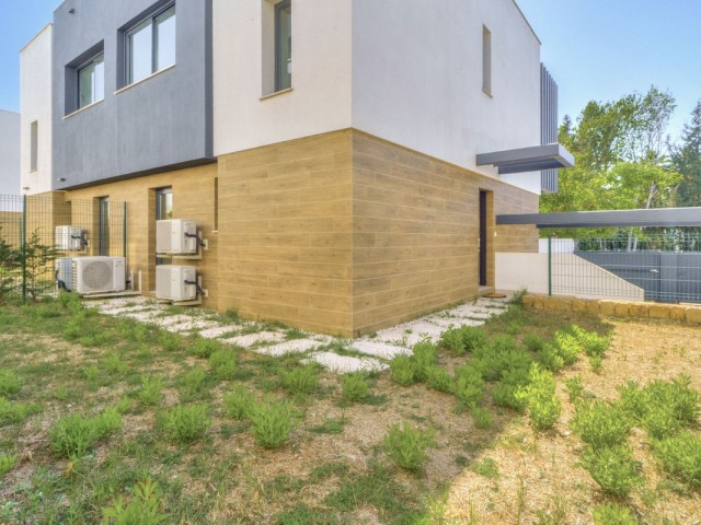 Maison mitoyenne avec 3 Chambres  à Estepona