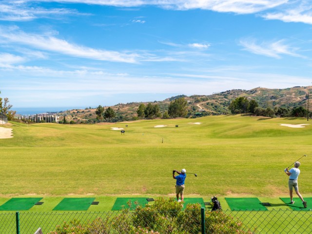 2 Bedrooms Apartment in La Cala Golf