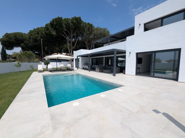 Villa avec 3 Chambres  à Artola