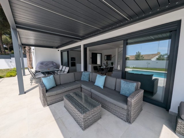 Villa avec 3 Chambres  à Artola