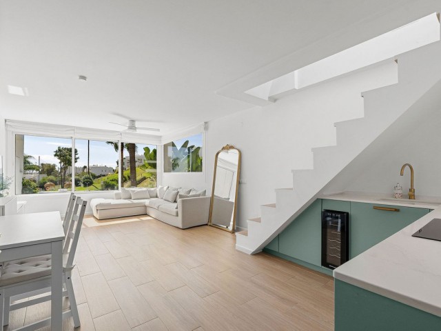 Apartamento con 2 Dormitorios  en Nueva Andalucía