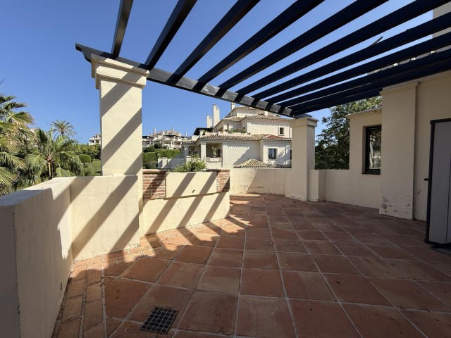 3 Schlafzimmer Apartment in Benahavís
