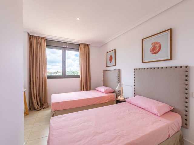 Penthouse avec 2 Chambres  à Estepona