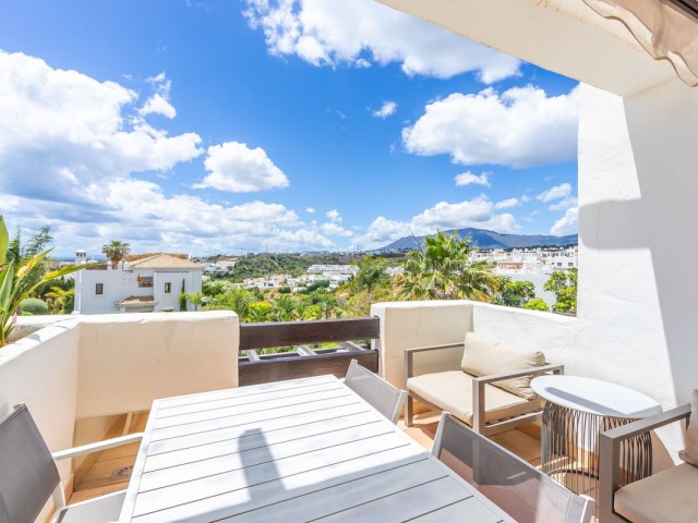 Penthouse avec 2 Chambres  à Estepona