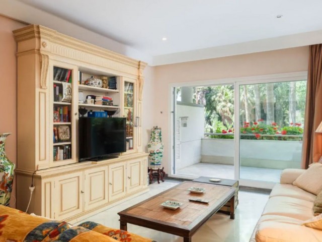 2 Bedrooms Apartment in Marbella
