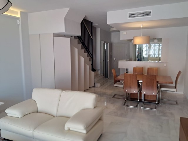 Villa avec 3 Chambres  à Estepona