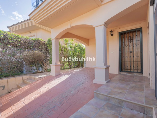 3 Slaapkamer Rijtjeshuis in Riviera del Sol