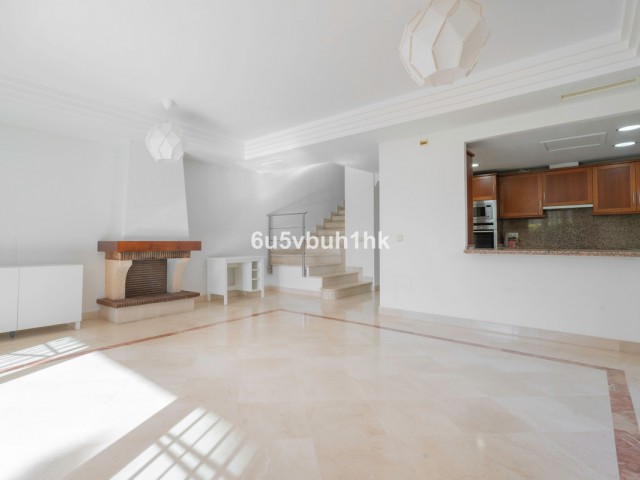 3 Slaapkamer Rijtjeshuis in Riviera del Sol