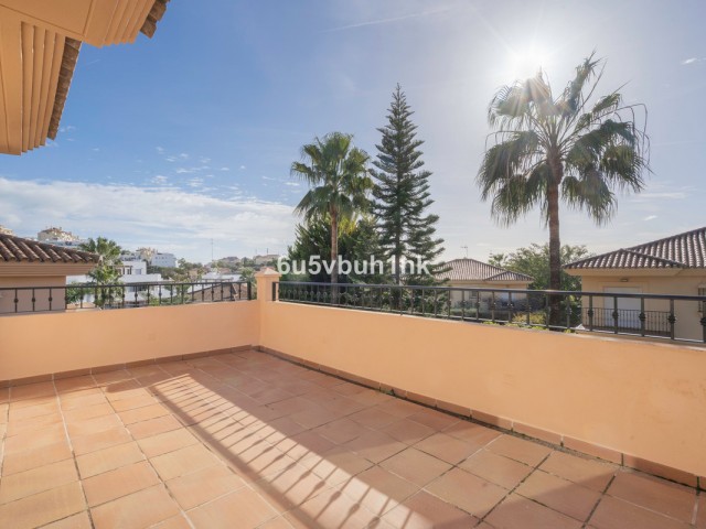 3 Slaapkamer Rijtjeshuis in Riviera del Sol