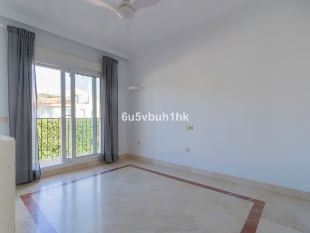 3 Slaapkamer Rijtjeshuis in Riviera del Sol