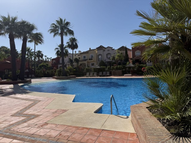 2 Schlafzimmer Apartment in Nueva Andalucía