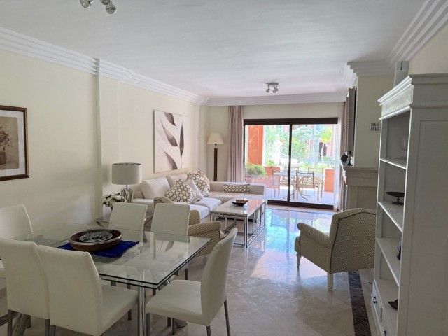 2 Schlafzimmer Apartment in Nueva Andalucía