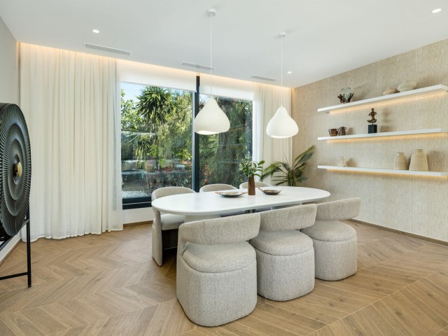 5 Schlafzimmer Villa in Nueva Andalucía