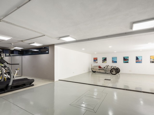 5 Schlafzimmer Villa in Nueva Andalucía