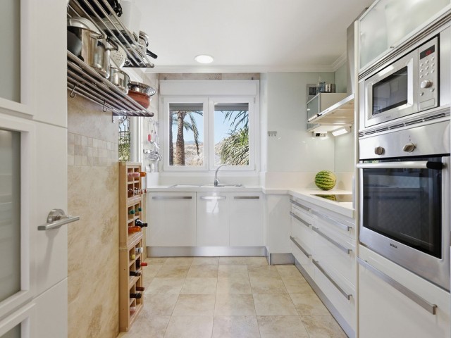 2 Schlafzimmer Apartment in Nueva Andalucía