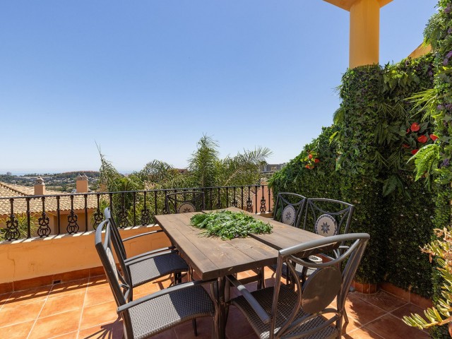 2 Schlafzimmer Apartment in Nueva Andalucía