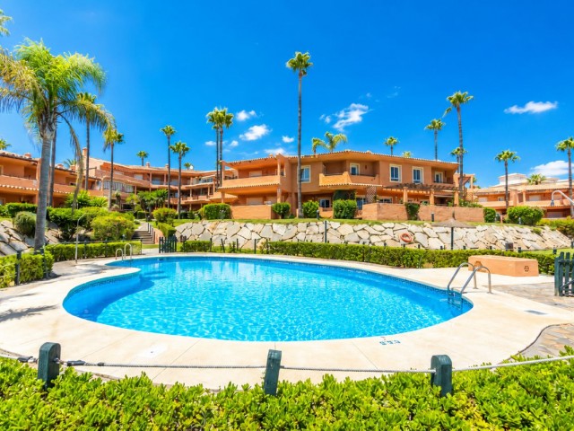 Appartement avec 3 Chambres  à Estepona