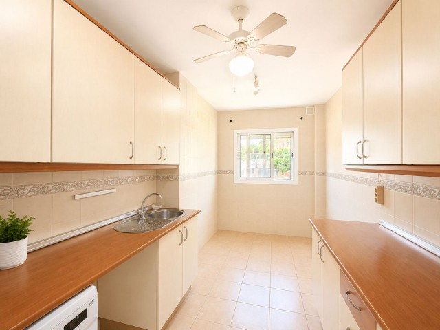 Appartement avec 3 Chambres  à Estepona
