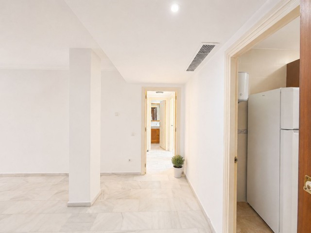 Appartement avec 3 Chambres  à Estepona