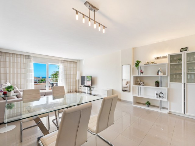 Penthouse avec 2 Chambres  à Estepona