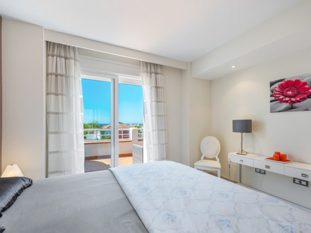 Penthouse avec 2 Chambres  à Estepona