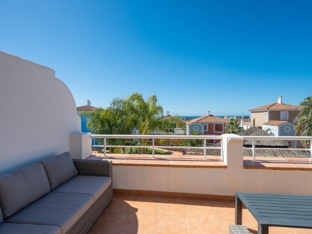 Penthouse avec 2 Chambres  à Estepona