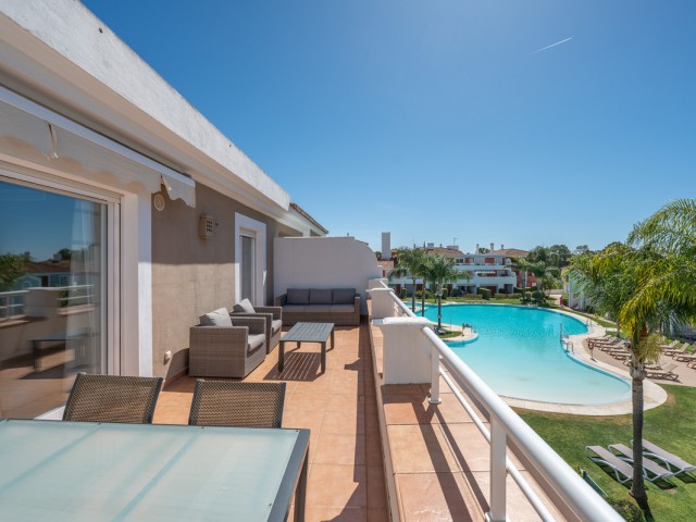 Penthouse avec 2 Chambres  à Estepona