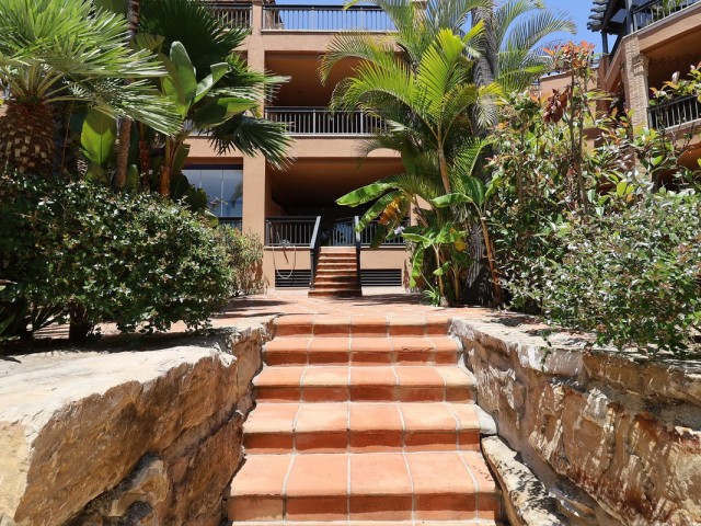 4 Schlafzimmer Apartment in San Pedro de Alcántara
