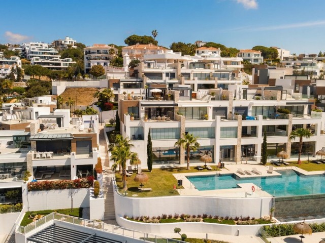 3 Bedrooms Apartment in Cabopino