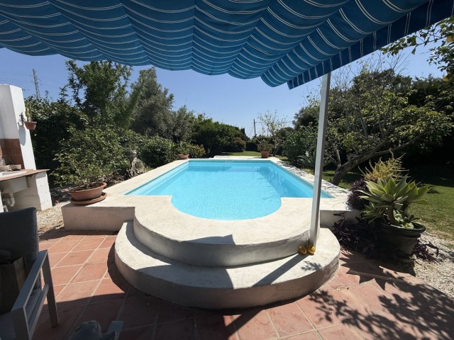 Villa avec 2 Chambres  à Estepona