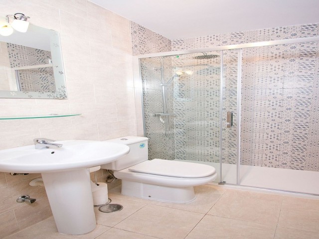 5 Schlafzimmer Apartment in Torrenueva