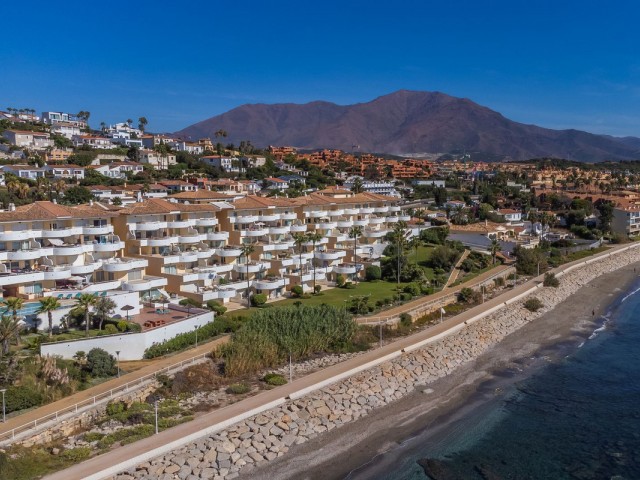 2 Bedrooms Apartment in Estepona