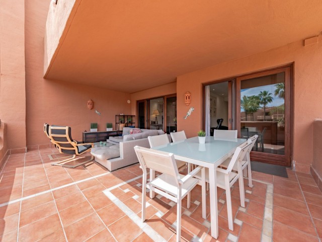 2 Bedrooms Apartment in Estepona