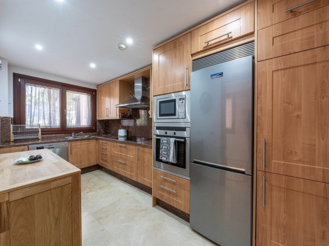 2 Bedrooms Apartment in Estepona